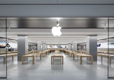 Apple отваря  фирмен магазин до централата на Samsung